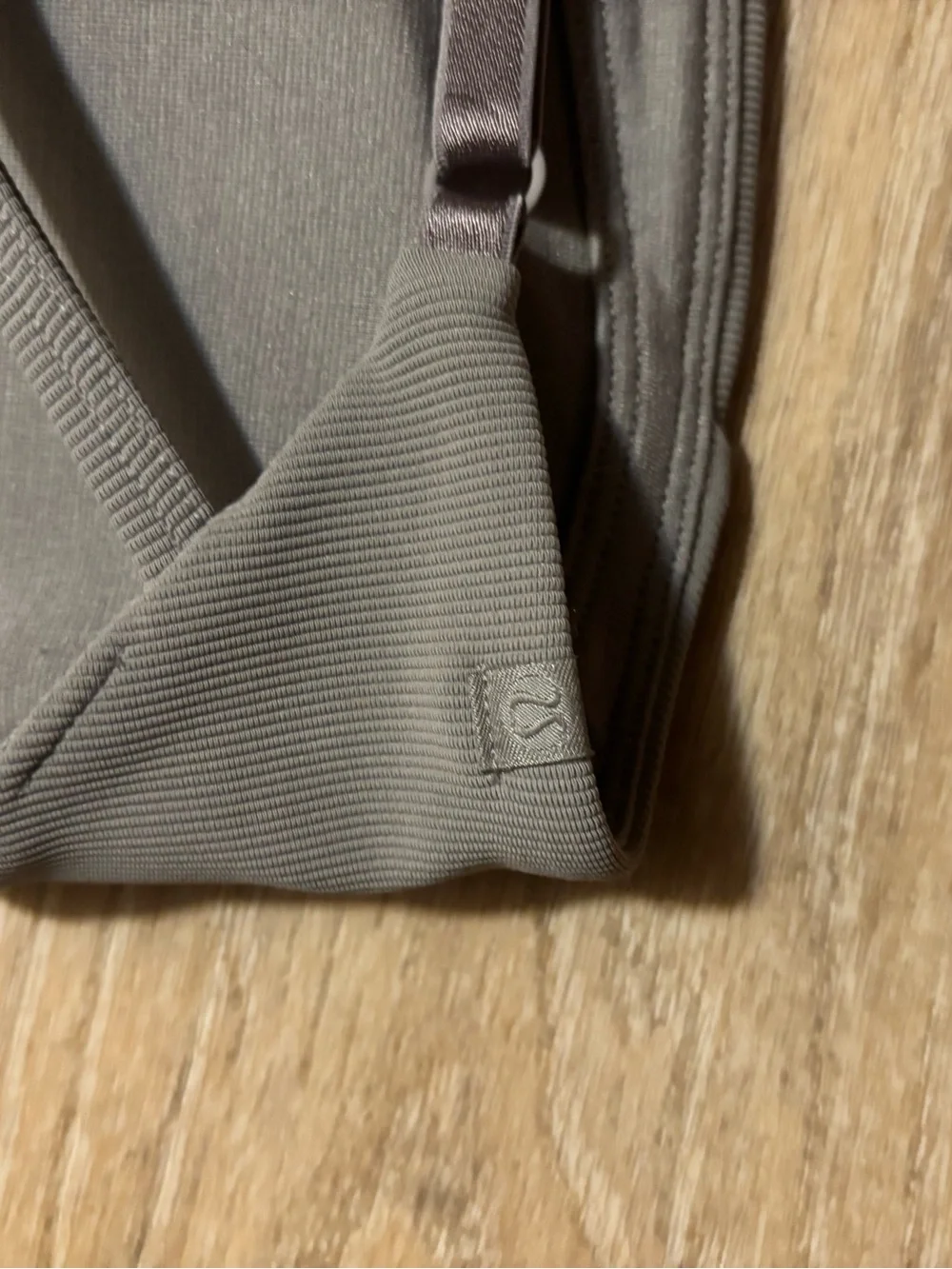 lululemon athletica High-Neck crop top/Sports Bra - Gray